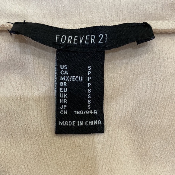 Forever 21 Small beige velvet dress - Picture 4 of 5